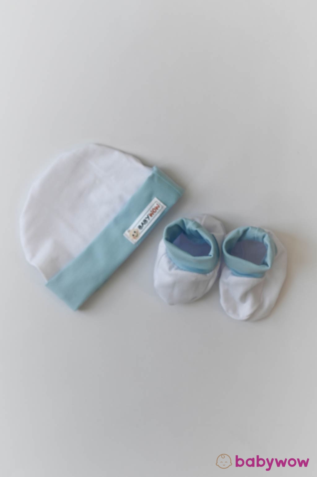 Cotton beanie and slippers white & blue